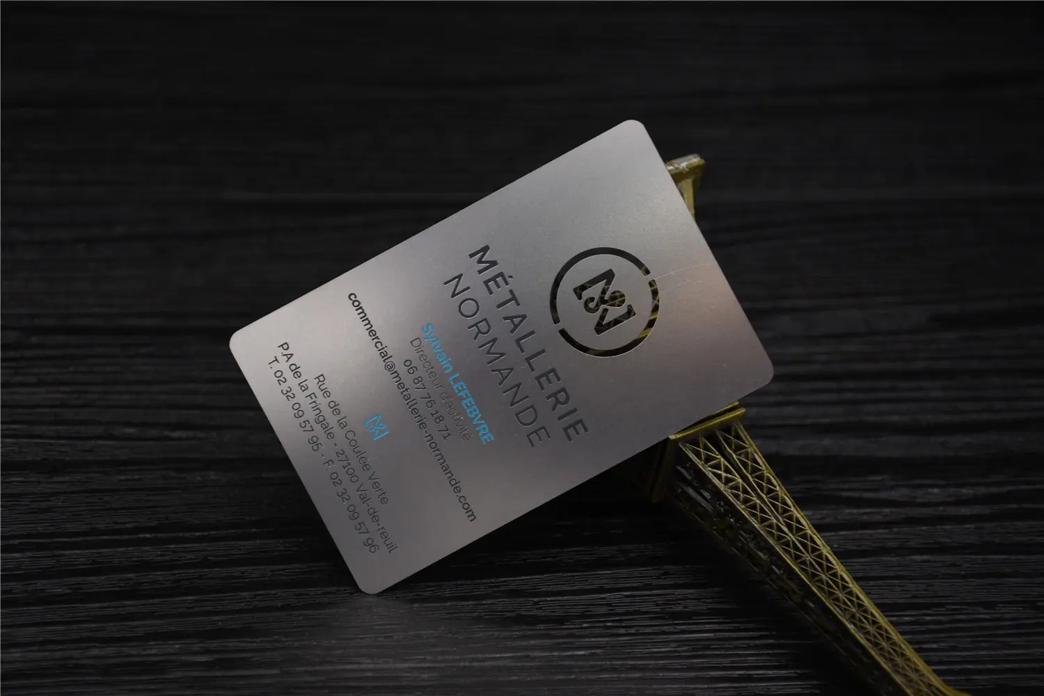 Custom Metal VIP Cards - MyzonePrinting powered by printprint.ca